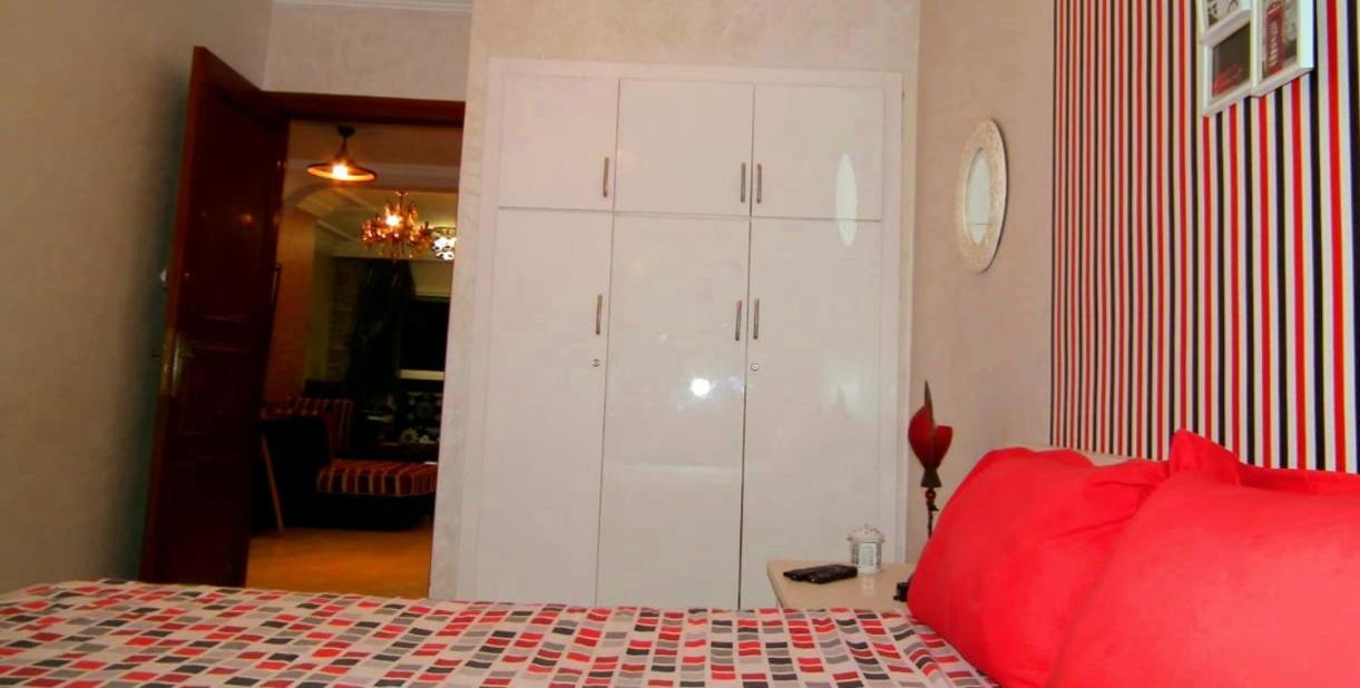 Apartment Here, With Garden View In Center, 1 Min Walk From *
